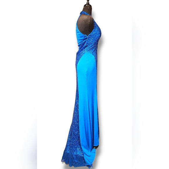 Blue Sequined floor-length  Stretchy gown. Size M To L - Picture 8 of 11